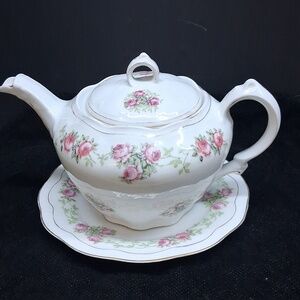 Vtg. Porcelain Teapot & Tray By Z.S.& Co.Bavaria, Germany With "Mignon" Pattern.